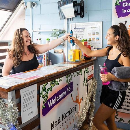 Mad Monkey Waterfront Hostel Cairns Ngoại thất bức ảnh