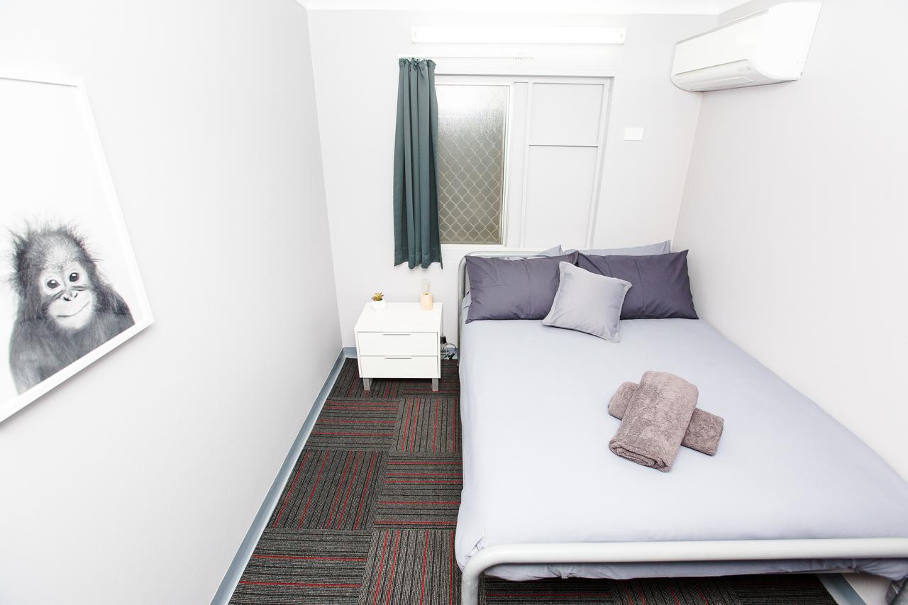 Mad Monkey Waterfront Hostel Cairns Ngoại thất bức ảnh