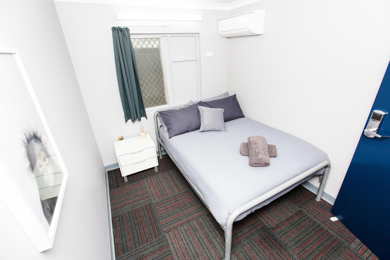 Mad Monkey Waterfront Hostel Cairns Ngoại thất bức ảnh
