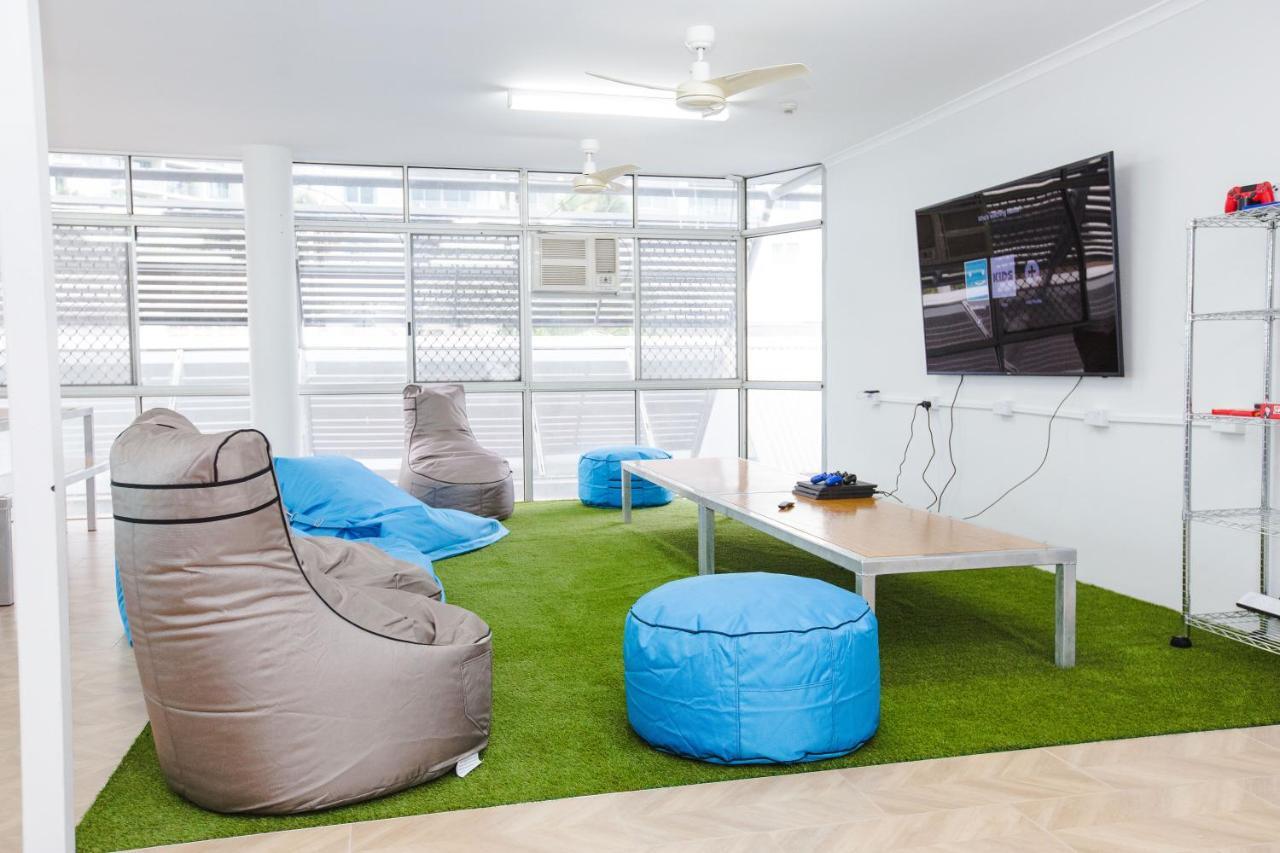 Mad Monkey Waterfront Hostel Cairns Ngoại thất bức ảnh