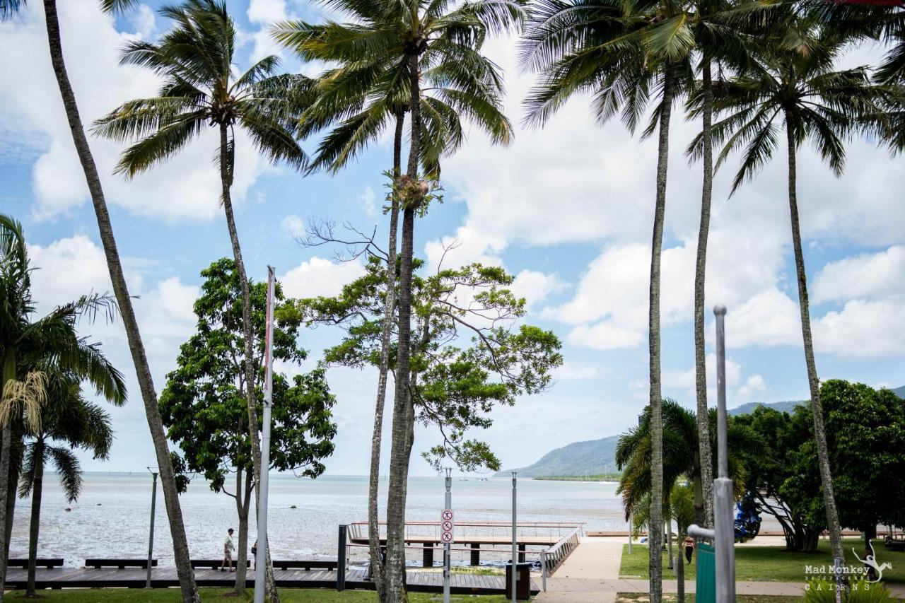 Mad Monkey Waterfront Hostel Cairns Ngoại thất bức ảnh